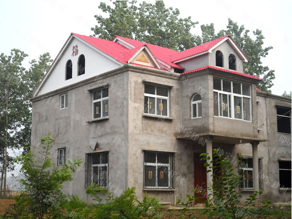 别墅屋顶钢结构造型盖合成树脂瓦