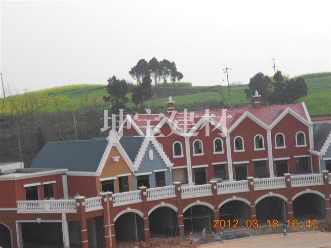成都新型仿古树脂琉璃瓦_为青城山欧式别墅楼增色不少