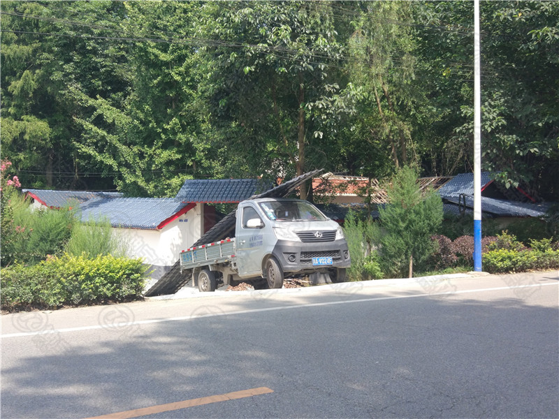 温江区府通路政府旧房改造合成树脂瓦案例