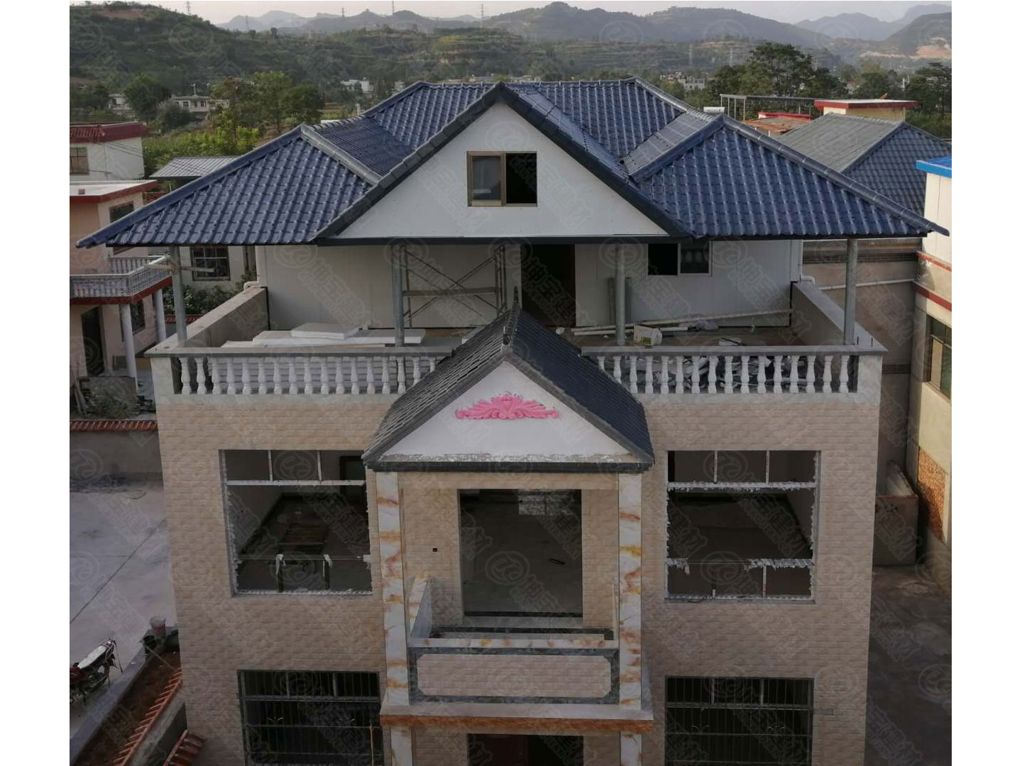 甘肃陇南别墅型树脂瓦效果图