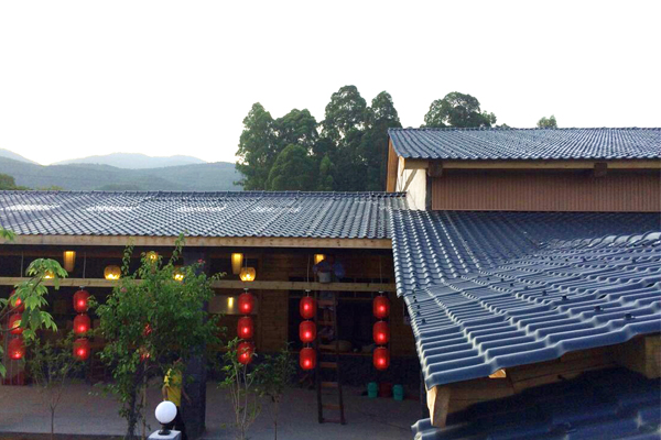 合成树脂瓦节省屋面工程铺装材料和铺装时间