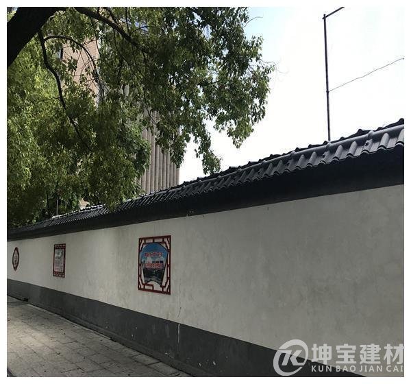 文化墙围墙装饰的新选择：围墙瓦的安装和性能优势解读